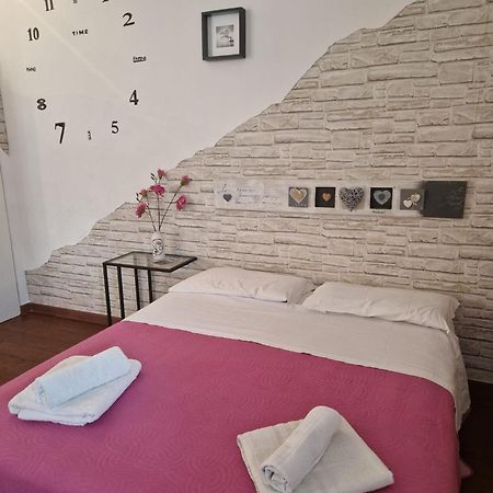 Ferienwohnung A Casa Di Delia - Stazione Fidene Rom Exterior foto